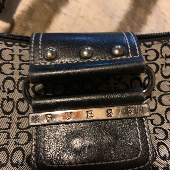 Guess hobo handbag - Picture 3 of 4
